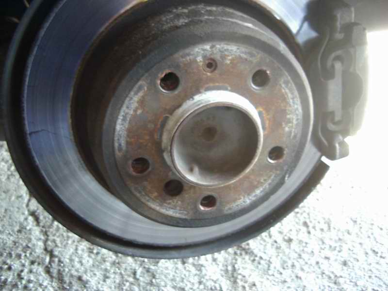 Hjulnav och centreringsring