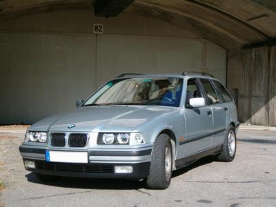 BMW 328iT -97