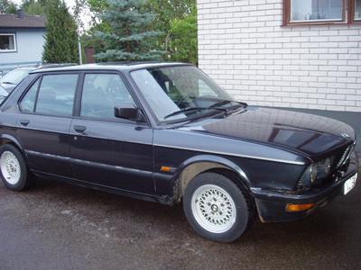 BMW 518iS -88