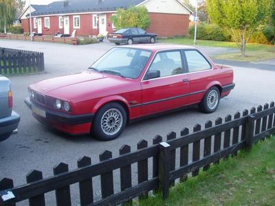 BMW 318iS -88