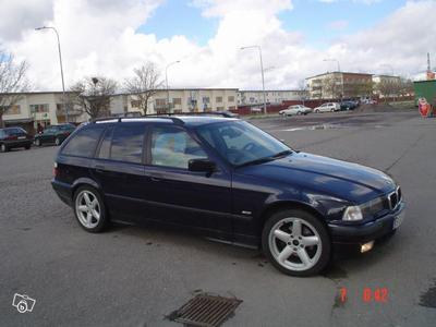 BMW 320iT -99