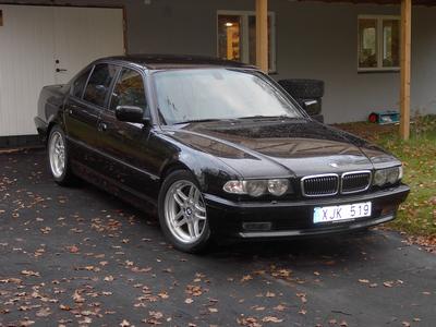 BMW 750 -99