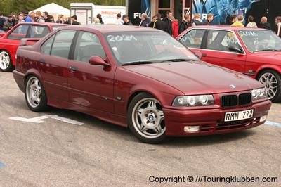 BMW 325i -91