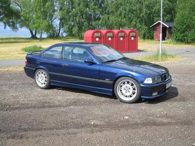 BMW 318is -94