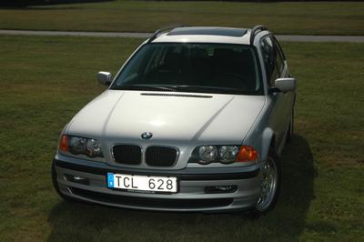 BMW 318i Touring -01