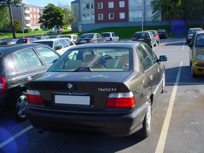 BMW 320i -98