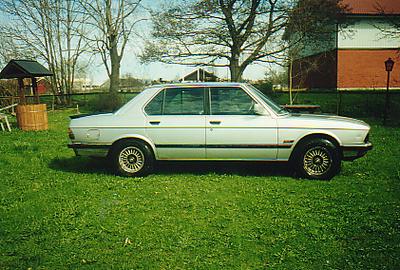 BMW 518i -83
