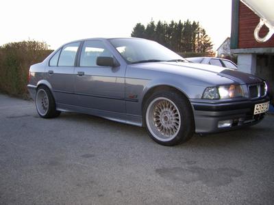 BMW 320 -93