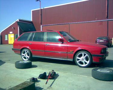 BMW 320 -89