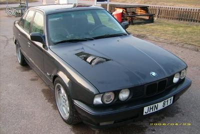 BMW 525 Turbo -92