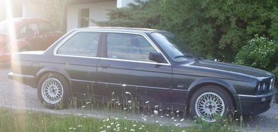 BMW 318i -87