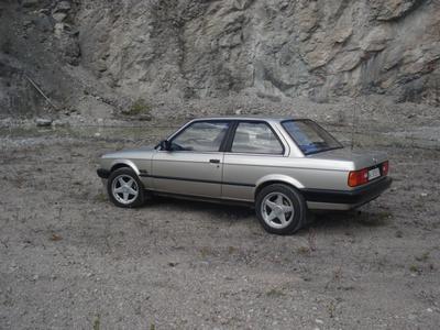 BMW 318I -88