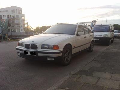 BMW 323i Touring -97