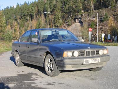 BMW 520i, aka 525i.. -92
