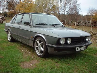 BMW 518iS -88