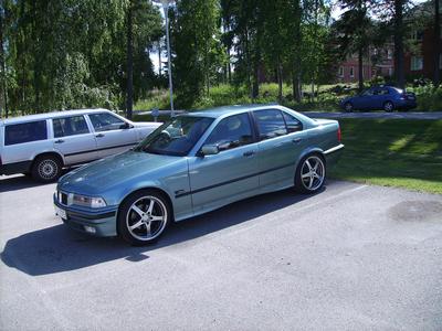 BMW 320 -94