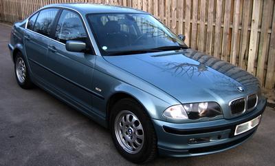 BMW 320 -01