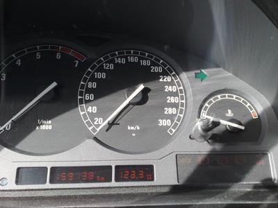 Elektronisk fartspärr.. Vem kom på den ide'n och varför just vid 250km/h?