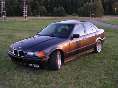BMW 318i -92