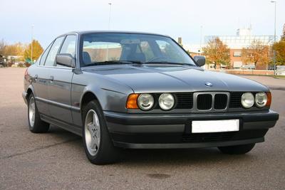 BMW 525 -92