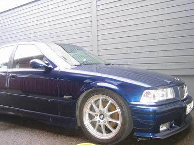 BMW 325i -92