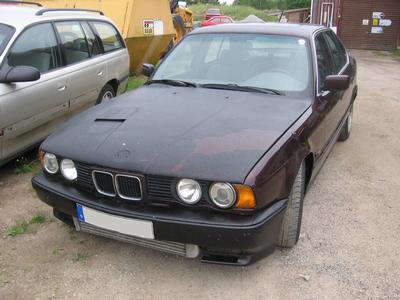 BMW 525T -93