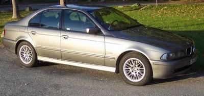 BMW 525i -02
