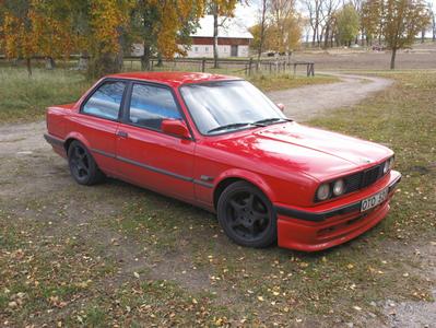 BMW 318iS -90