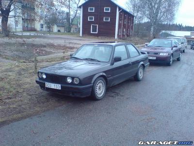 BMW 320i -89
