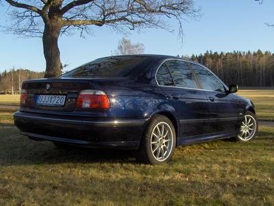 BMW 523i -96