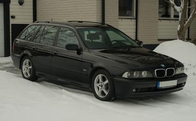 BMW 530i Touring -01