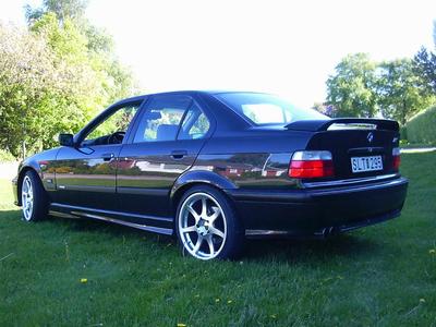 BMW 325iM -95