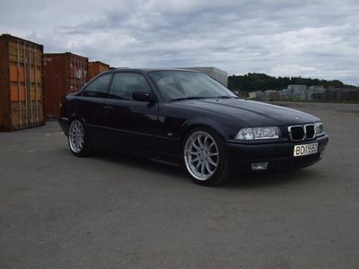 BMW 328i -95
