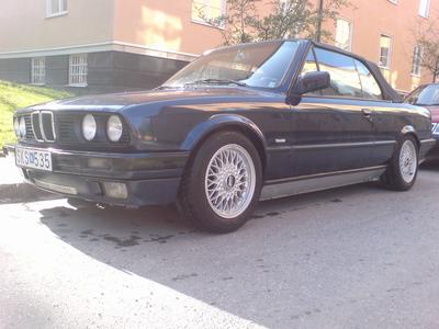 BMW 318i -92