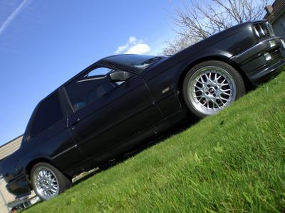 BMW 325ik -87