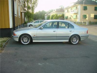 BMW 528i -97