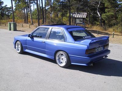 BMW e30m3 -85