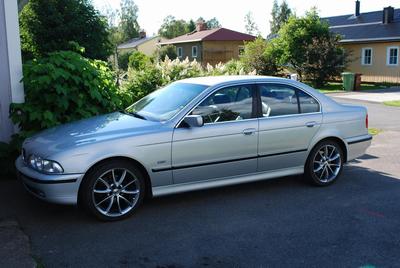 BMW 523i -99