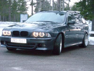 BMW 523ia -97