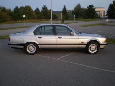 BMW 735i -91