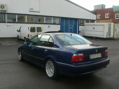 BMW 528iA -97