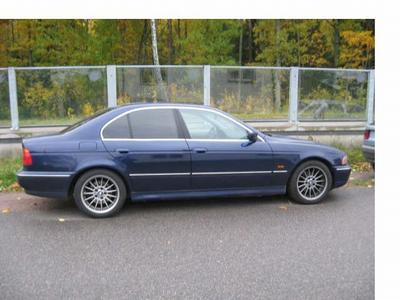 BMW 528iA -96