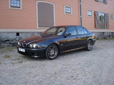 BMW 523IM -00