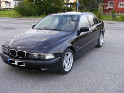 BMW 528ia -98