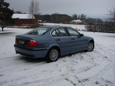 BMW 320i -99