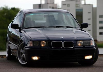 BMW 325i coupe -92