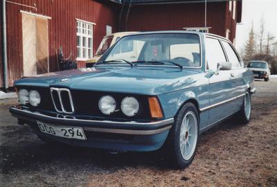 BMW 320 -79