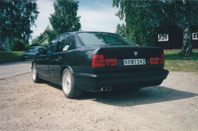 Quiz: Hur många BMW finns med på bilden?








(Svar: 2st.)