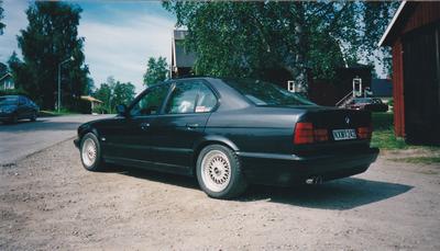 Quiz: Hur många BMW finns med på bilden?








(Svar:3 st.)