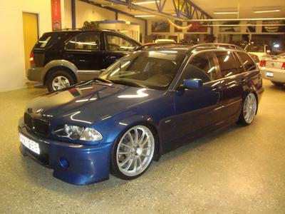 BMW 330 -01